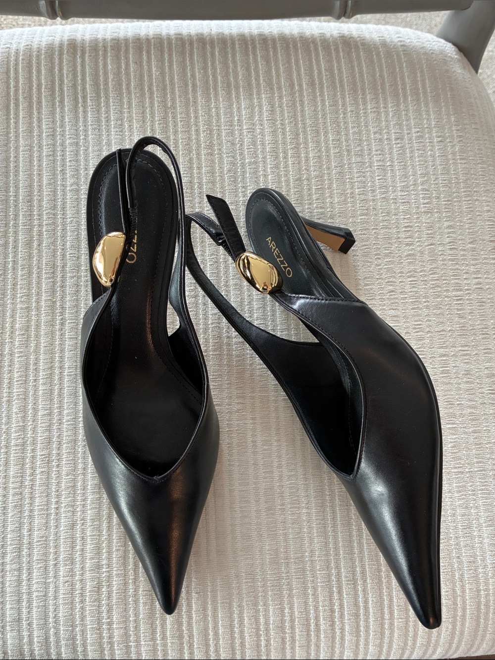 Arezzo slingback kitten heels 6.5